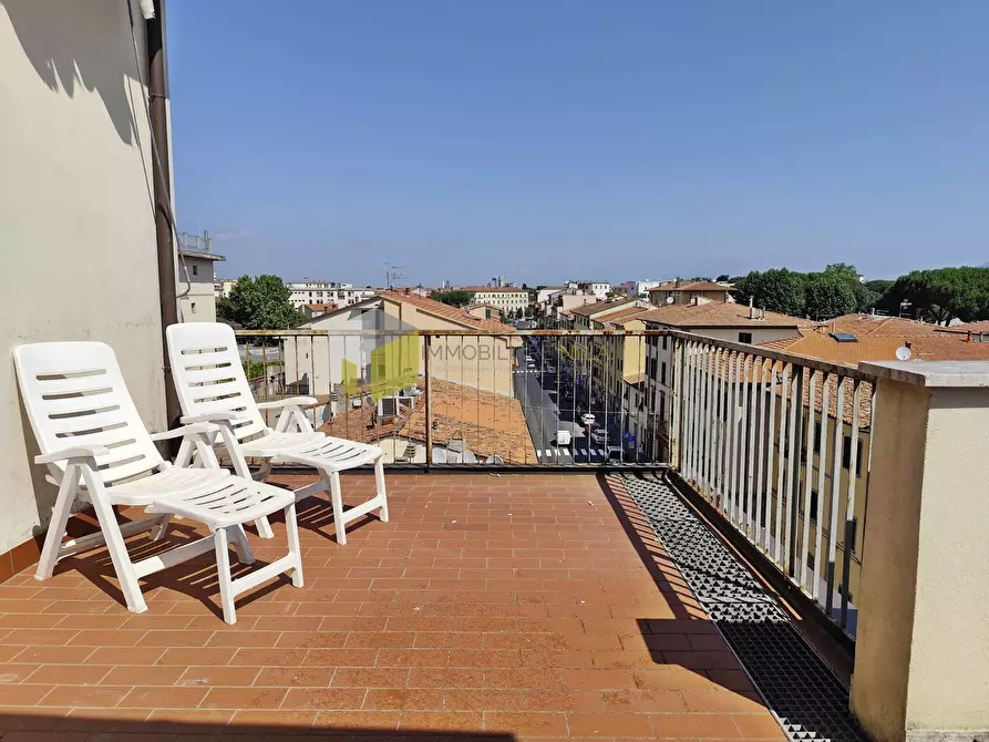 Immagine 31 di Mansarda in vendita  a Pisa