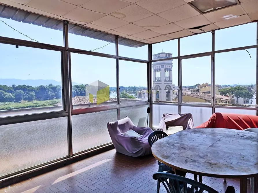 Immagine 45 di Mansarda in vendita  a Pisa