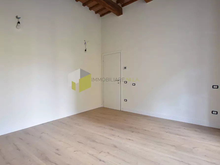 Immagine 17 di Appartamento in vendita  a Pisa