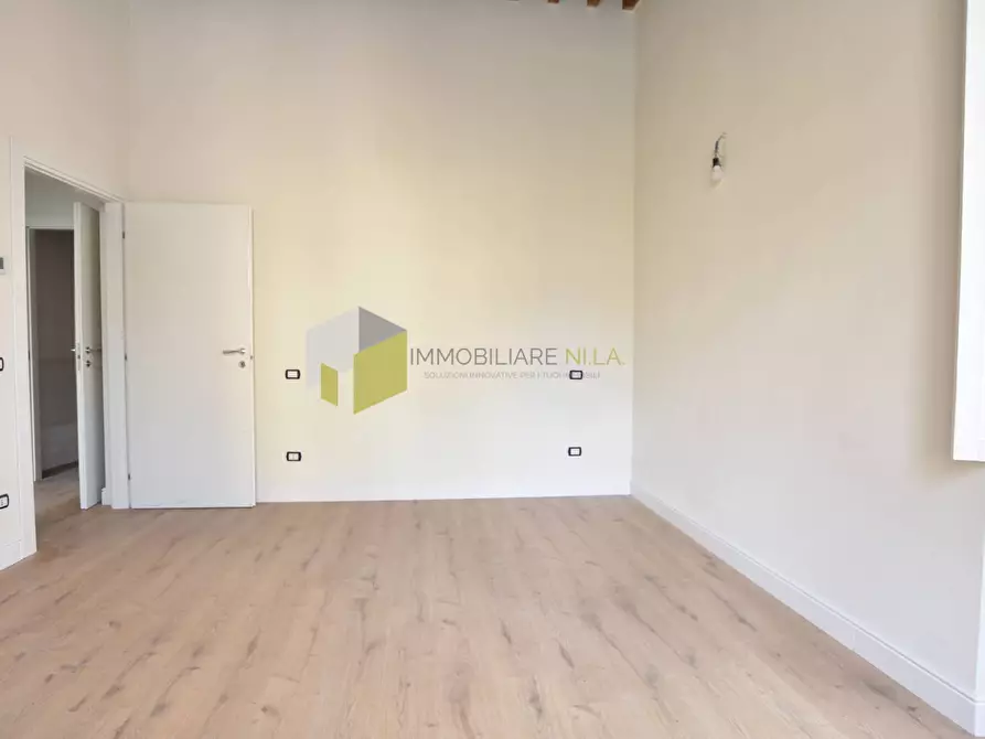 Immagine 24 di Appartamento in vendita  a Pisa