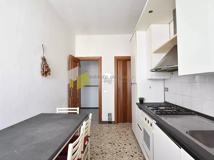 Immagine 5 di Appartamento in vendita  a Pisa