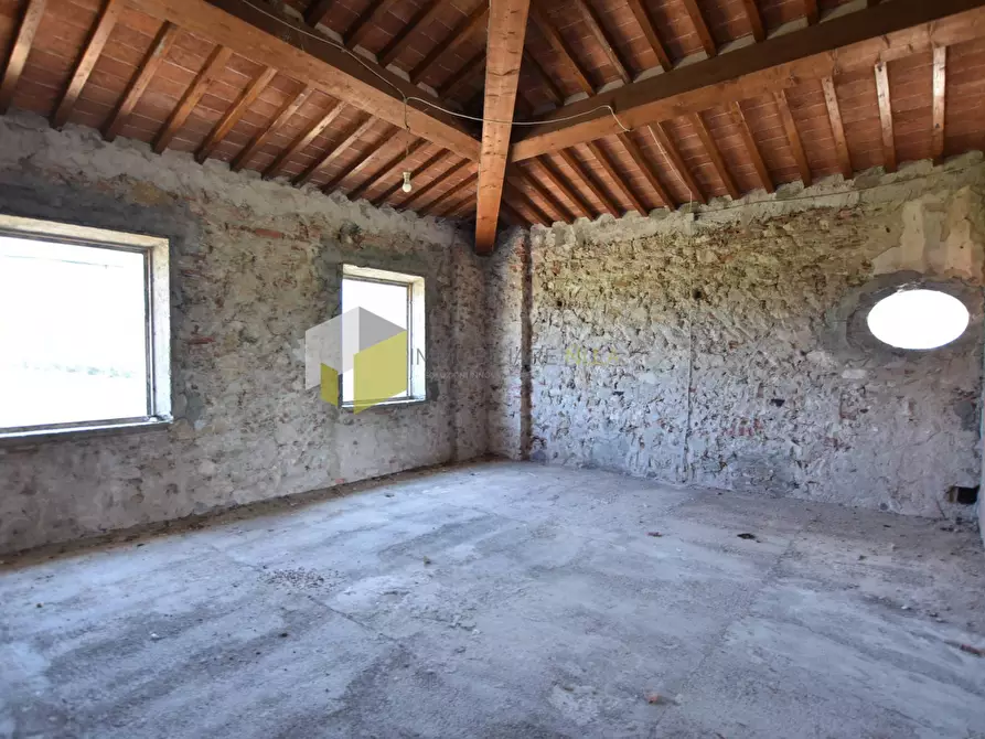 Immagine 9 di Casa indipendente in vendita  a San Giuliano Terme