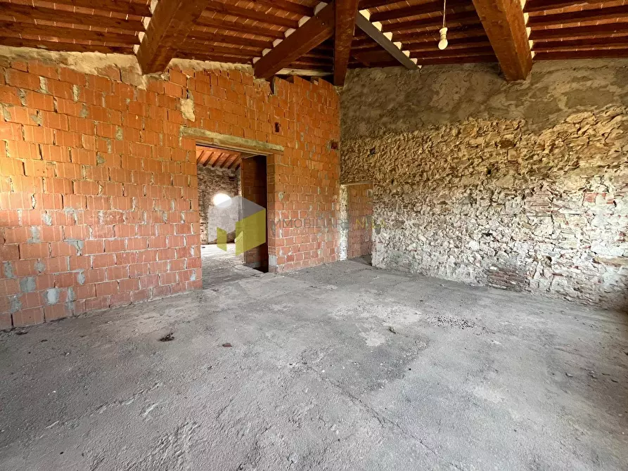 Immagine 14 di Casa indipendente in vendita  a San Giuliano Terme