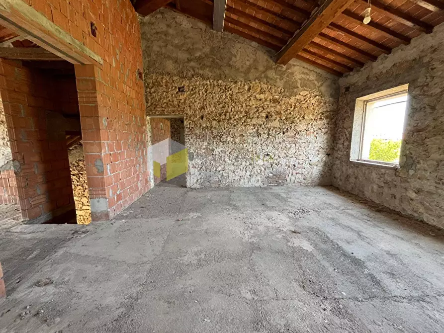 Immagine 15 di Casa indipendente in vendita  a San Giuliano Terme