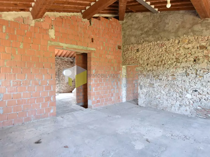 Immagine 19 di Casa indipendente in vendita  a San Giuliano Terme