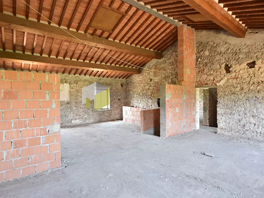 Immagine 15 di Casa indipendente in vendita  a San Giuliano Terme