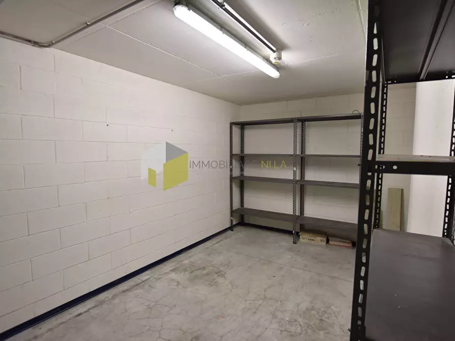 Immagine 4 di Garage in affitto  a Pisa