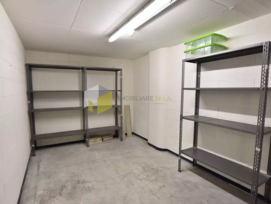 Immagine 5 di Garage in affitto  a Pisa