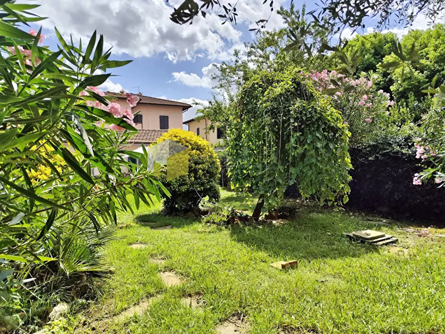 Immagine 1 di Appartamento in vendita  a Pisa