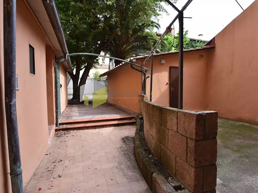 Immagine 16 di Ufficio in affitto  a Pisa