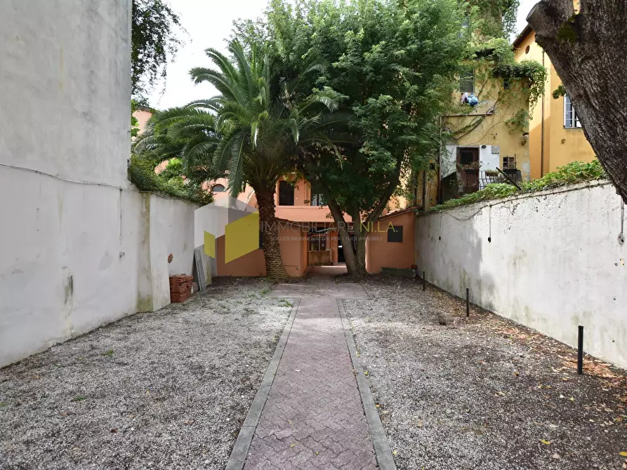 Immagine 28 di Ufficio in affitto  a Pisa