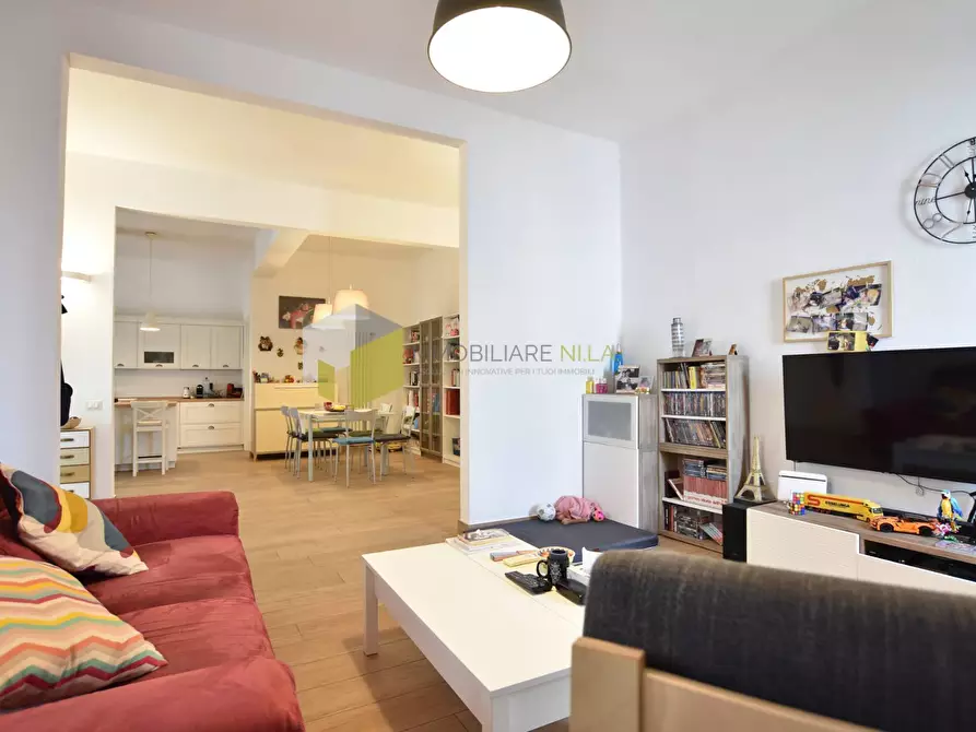 Immagine 5 di Casa semindipendente in vendita  a Cascina