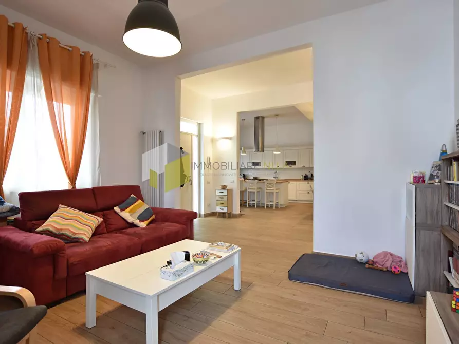 Immagine 6 di Casa semindipendente in vendita  a Cascina