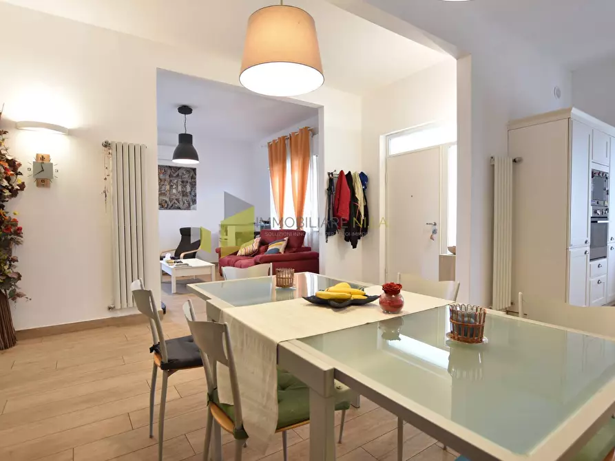 Immagine 16 di Casa semindipendente in vendita  a Cascina