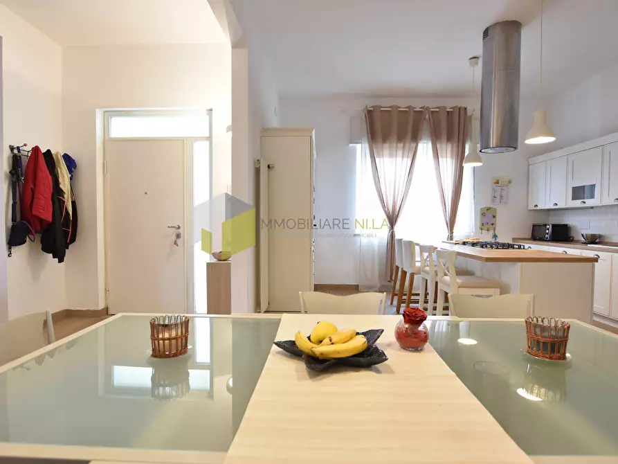 Immagine 17 di Casa semindipendente in vendita  a Cascina