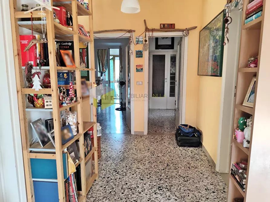 Immagine 11 di Villa in vendita  a Pisa