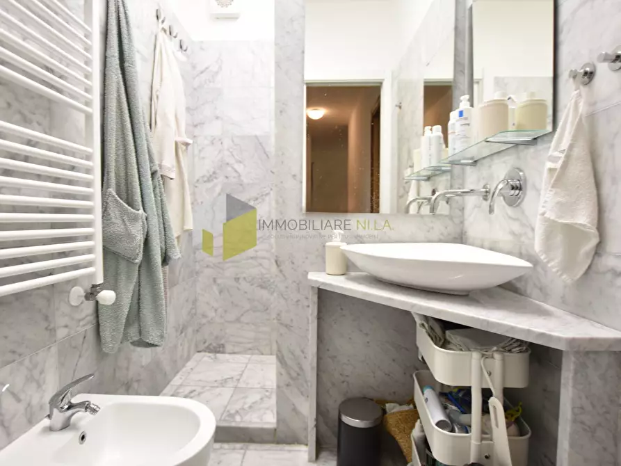 Immagine 22 di Appartamento in vendita  a Pisa