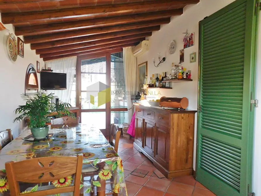 Immagine 10 di Casa semindipendente in vendita  a Vecchiano