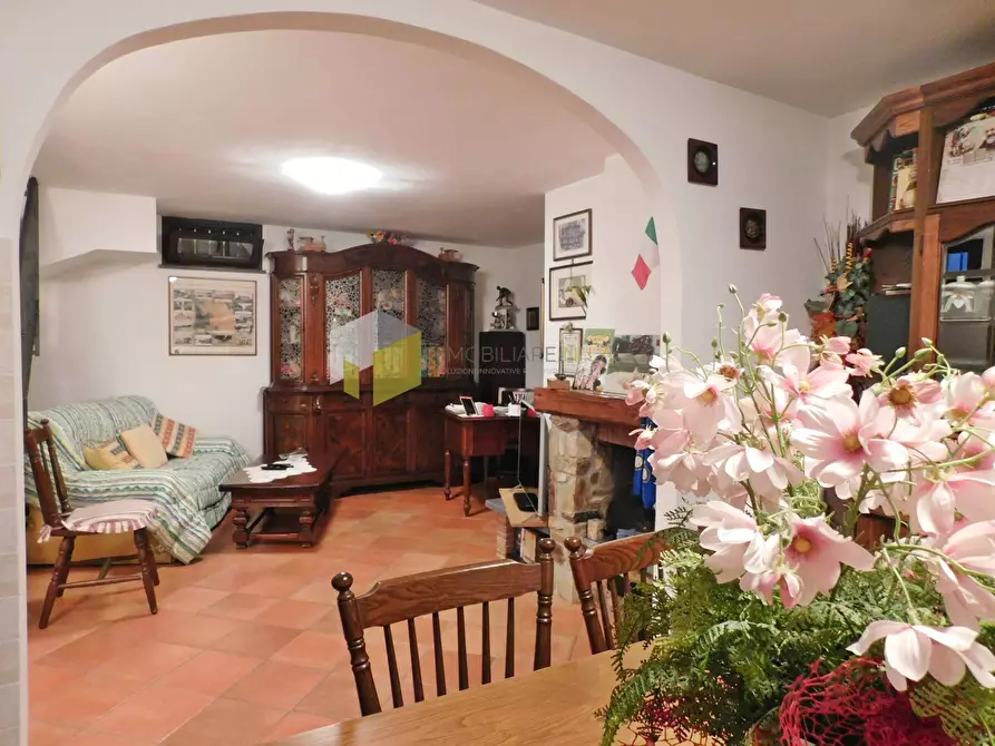 Immagine 15 di Casa semindipendente in vendita  a Vecchiano