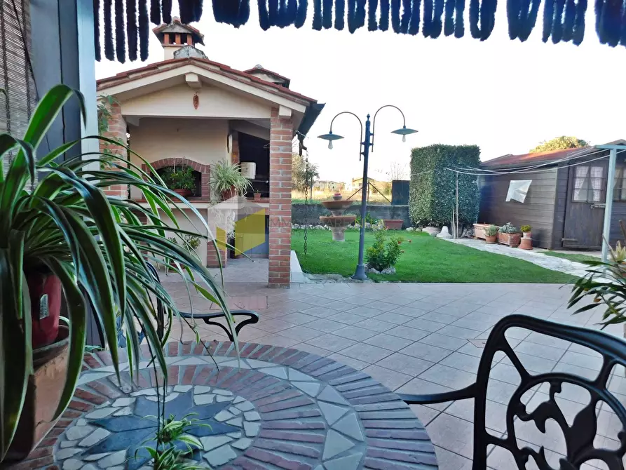 Immagine 31 di Casa semindipendente in vendita  a Vecchiano