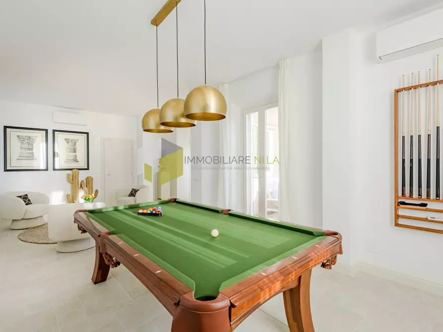 Immagine 11 di Villa in vendita  a Vecchiano