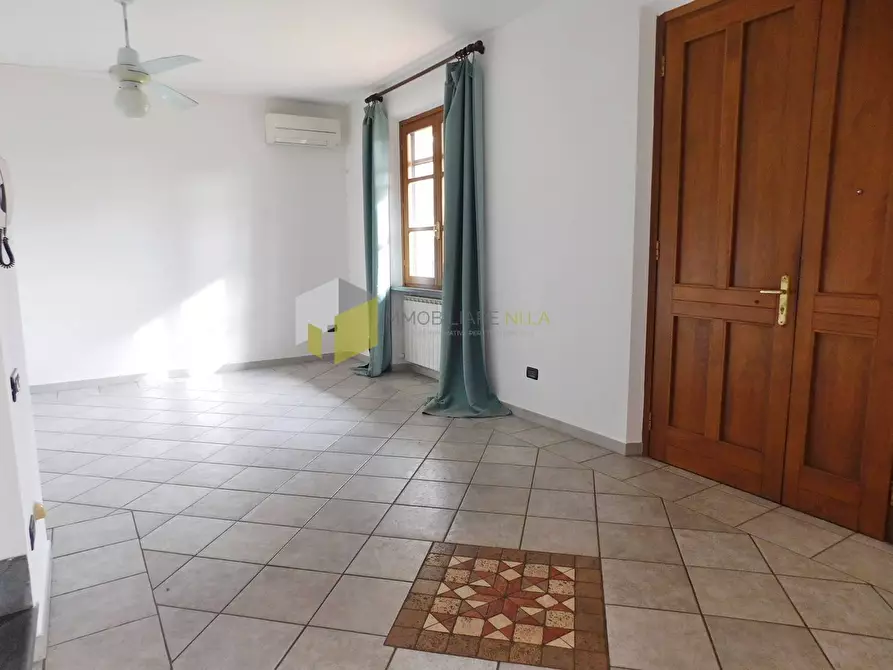 Immagine 5 di Villa in vendita  a Vecchiano