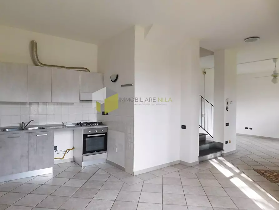 Immagine 6 di Villa in vendita  a Vecchiano