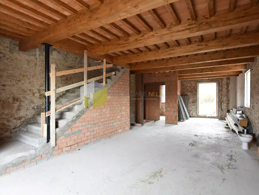 Immagine 3 di Casa indipendente in vendita  a Vecchiano