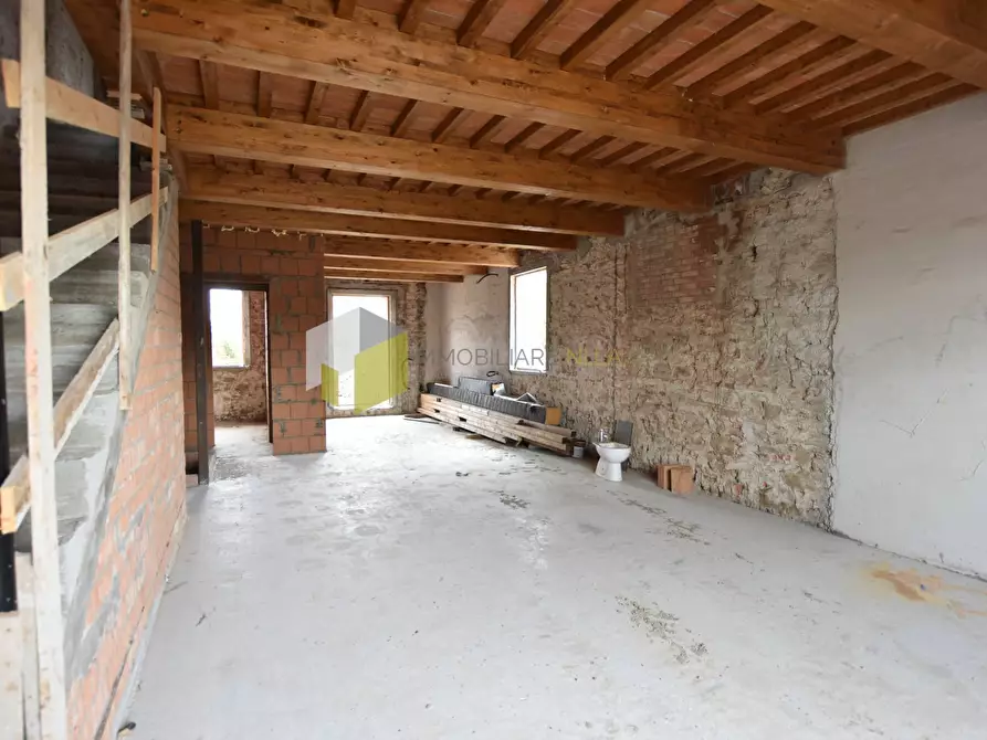 Immagine 4 di Casa indipendente in vendita  a Vecchiano