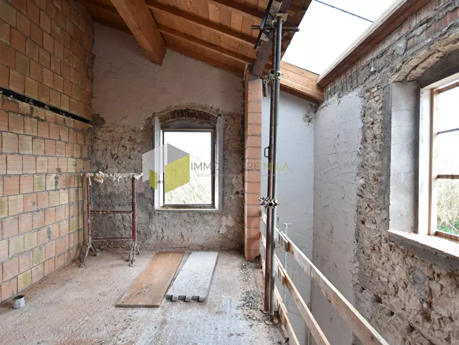 Immagine 13 di Casa indipendente in vendita  a Vecchiano