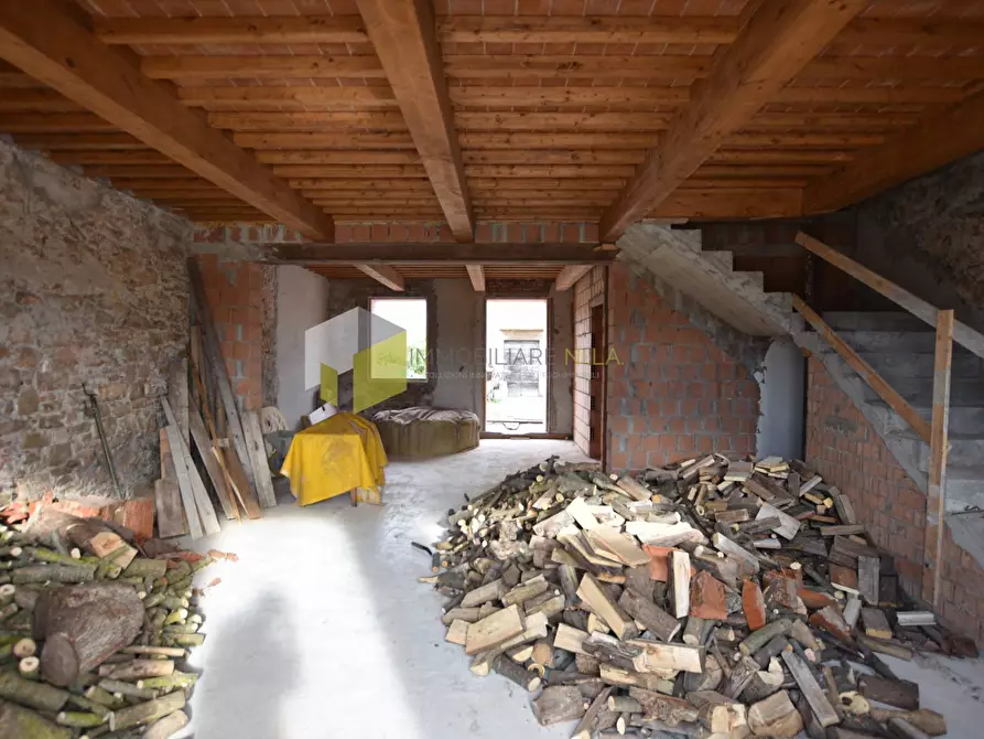 Immagine 2 di Casa indipendente in vendita  a Vecchiano