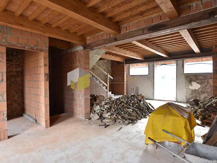 Immagine 11 di Casa indipendente in vendita  a Vecchiano