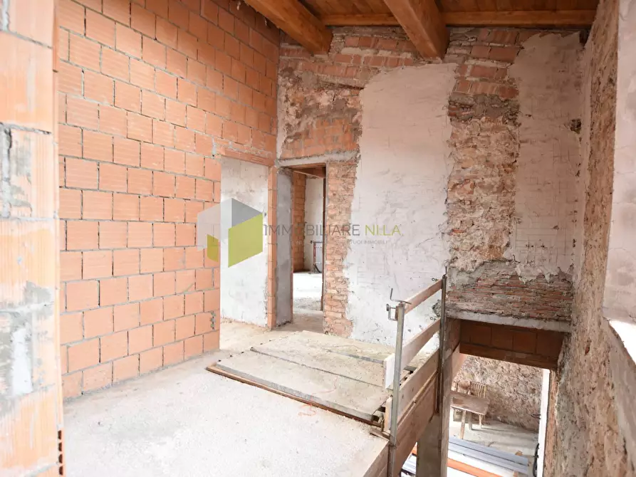 Immagine 11 di Casa indipendente in vendita  a Vecchiano