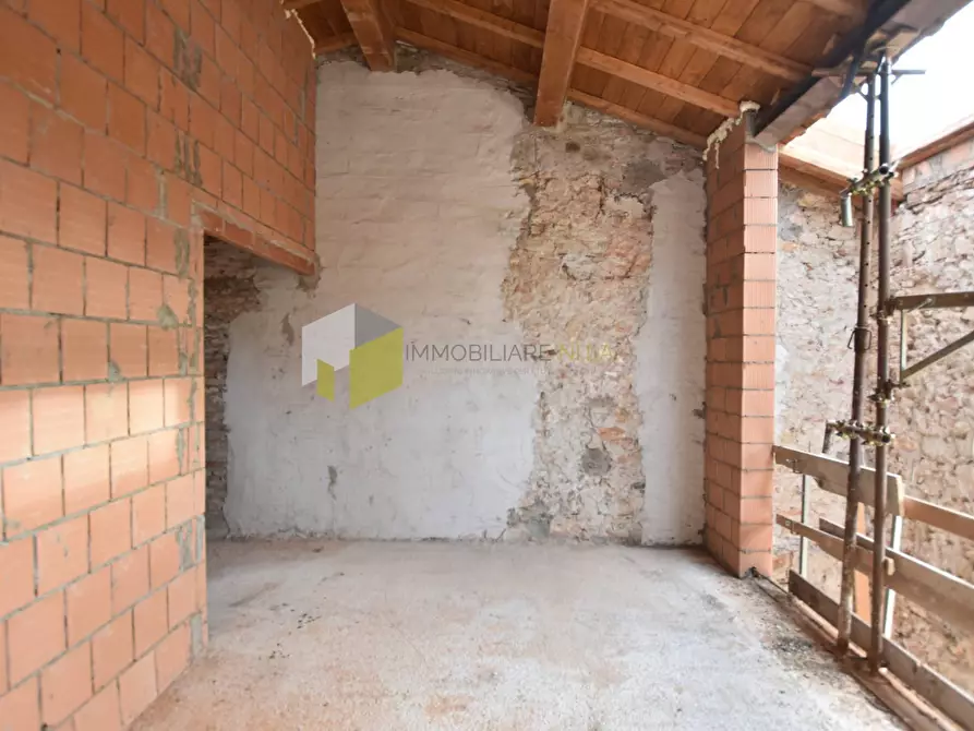 Immagine 13 di Casa indipendente in vendita  a Vecchiano