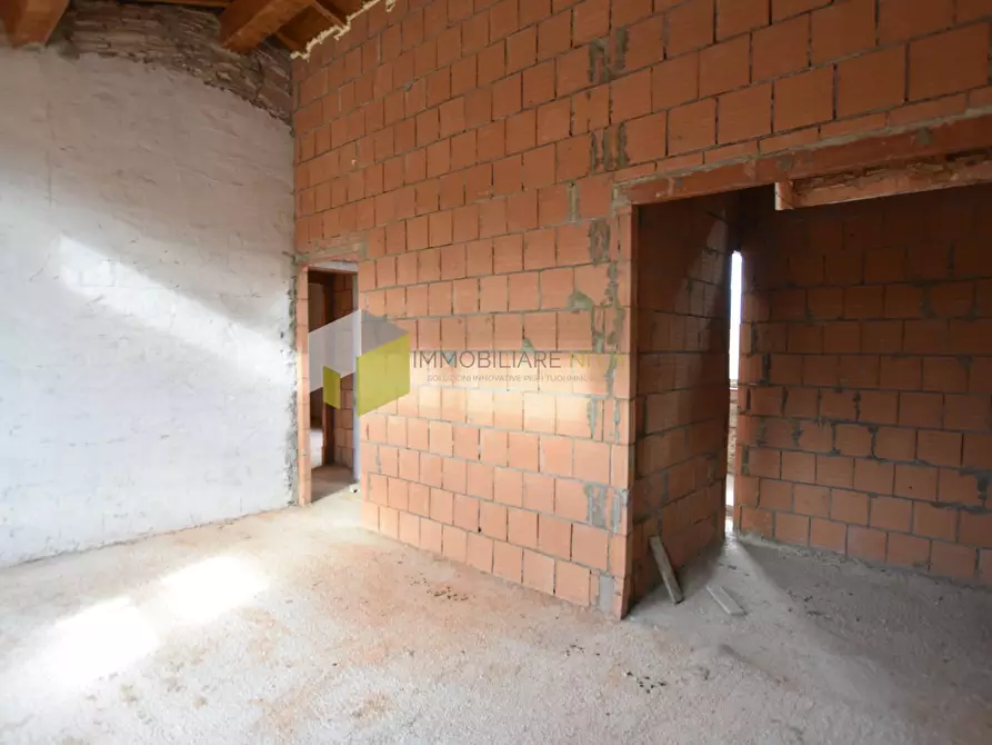 Immagine 14 di Casa indipendente in vendita  a Vecchiano