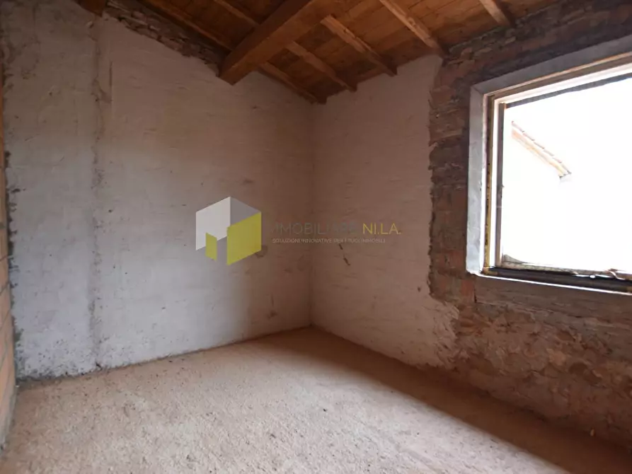 Immagine 15 di Casa indipendente in vendita  a Vecchiano