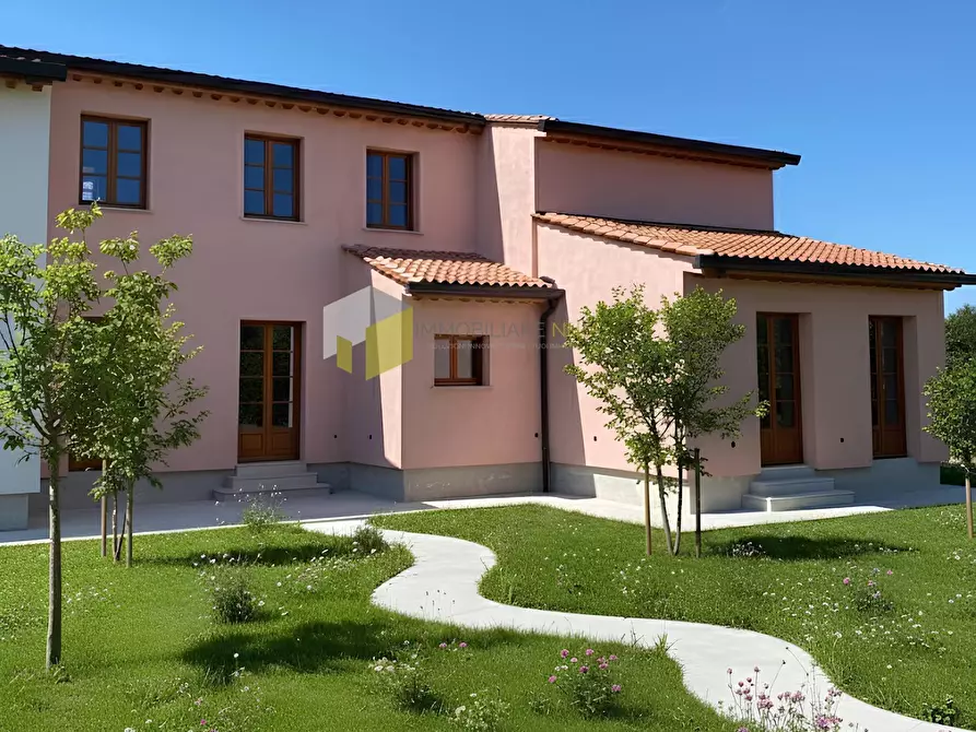 Immagine 1 di Casa indipendente in vendita  a Vecchiano