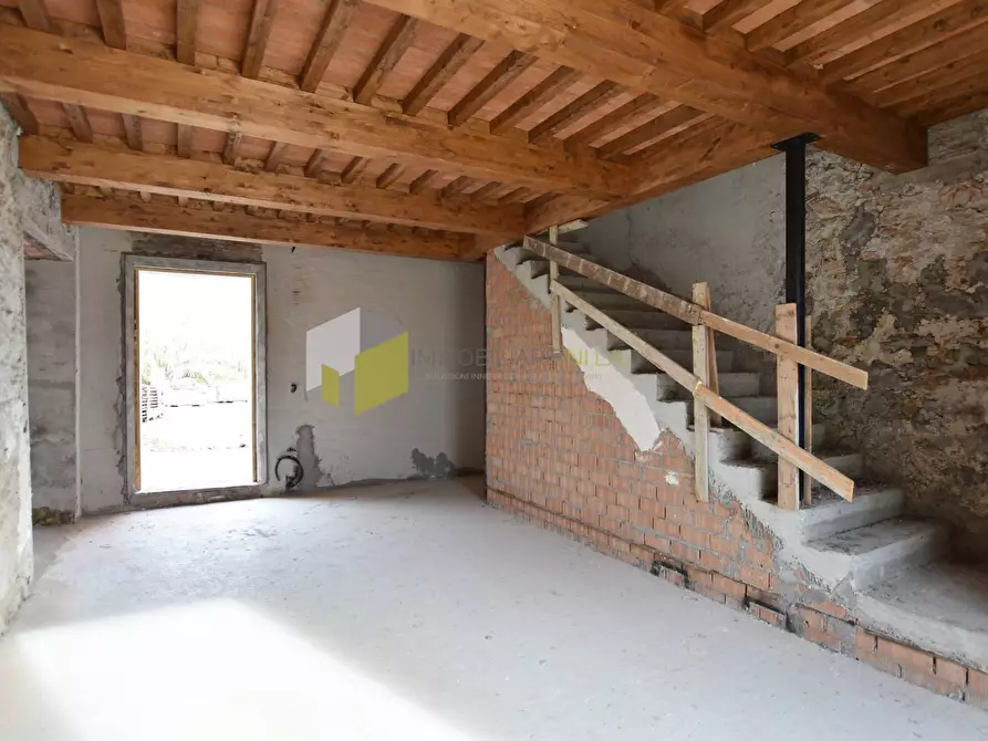 Immagine 7 di Casa indipendente in vendita  a Vecchiano