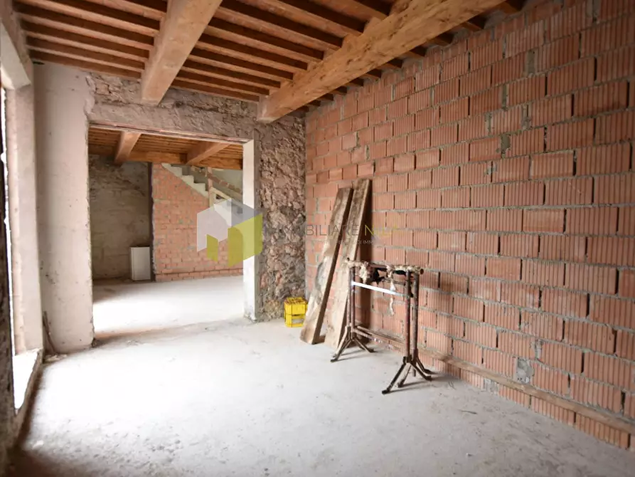 Immagine 12 di Casa indipendente in vendita  a Vecchiano