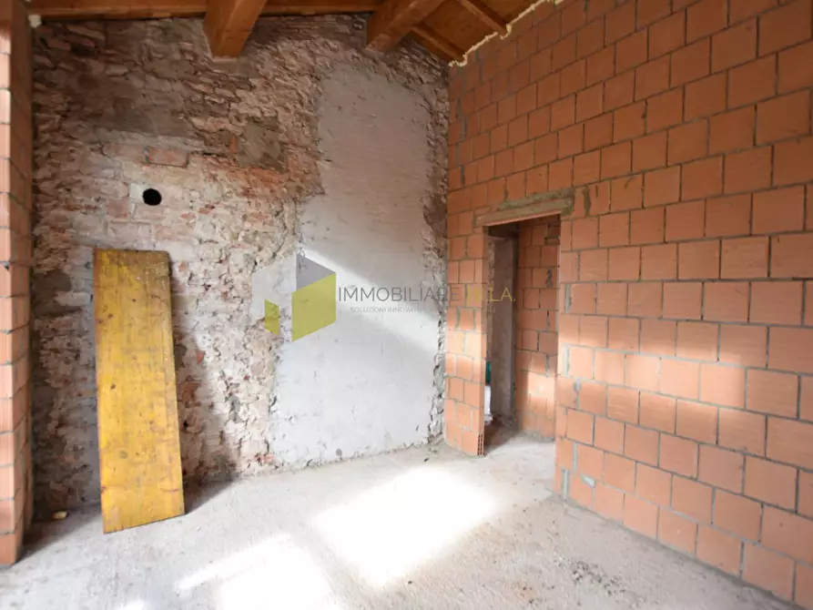 Immagine 16 di Casa indipendente in vendita  a Vecchiano