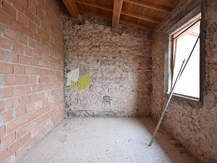 Immagine 19 di Casa indipendente in vendita  a Vecchiano