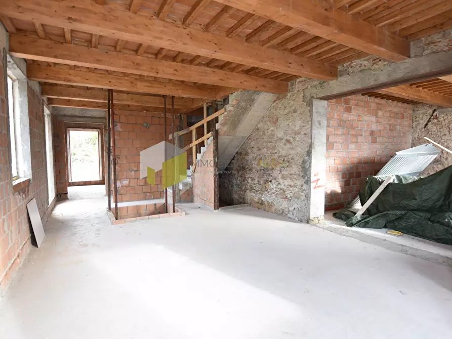 Immagine 2 di Casa indipendente in vendita  a Vecchiano