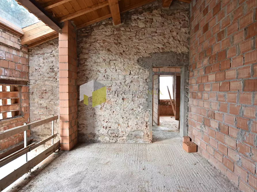 Immagine 21 di Casa indipendente in vendita  a Vecchiano