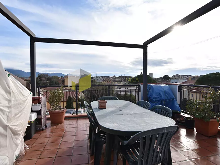 Immagine 2 di Appartamento in vendita  a Pisa