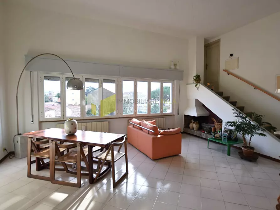 Immagine 9 di Appartamento in vendita  a Pisa