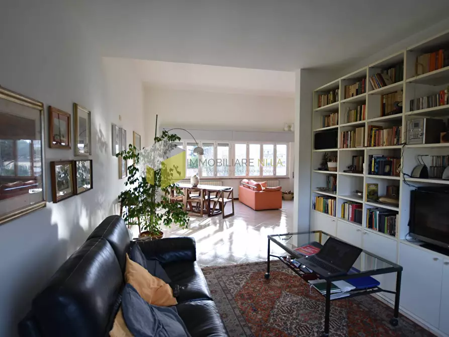 Immagine 11 di Appartamento in vendita  a Pisa