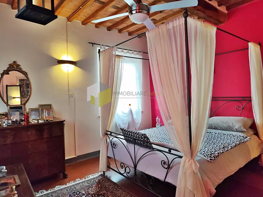 Immagine 11 di Casa indipendente in vendita  a Vecchiano