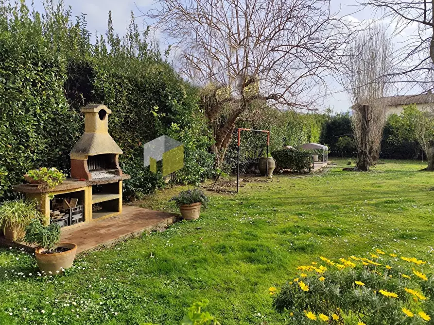 Immagine 23 di Casa indipendente in vendita  a Vecchiano