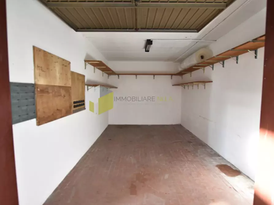 Immagine 12 di Garage in vendita  a Pisa