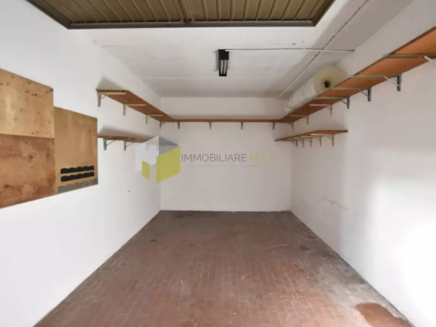 Immagine 13 di Garage in vendita  a Pisa